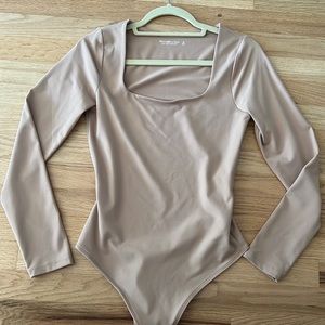 💖 Abercrombie Square Neck Bodysuit